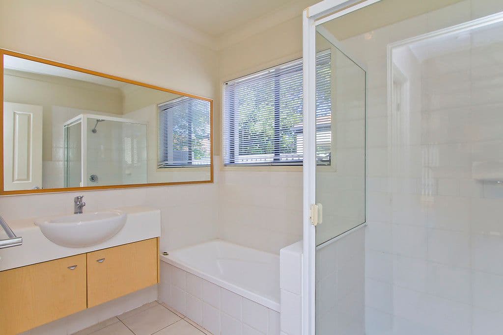 33 Nardoo Street, ROBINA QLD 4226, Robina - Thumbnail 8