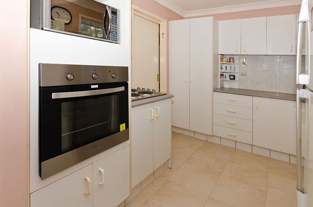 15 Annette Court, LABRADOR QLD 4215, Labrador - Thumbnail 3