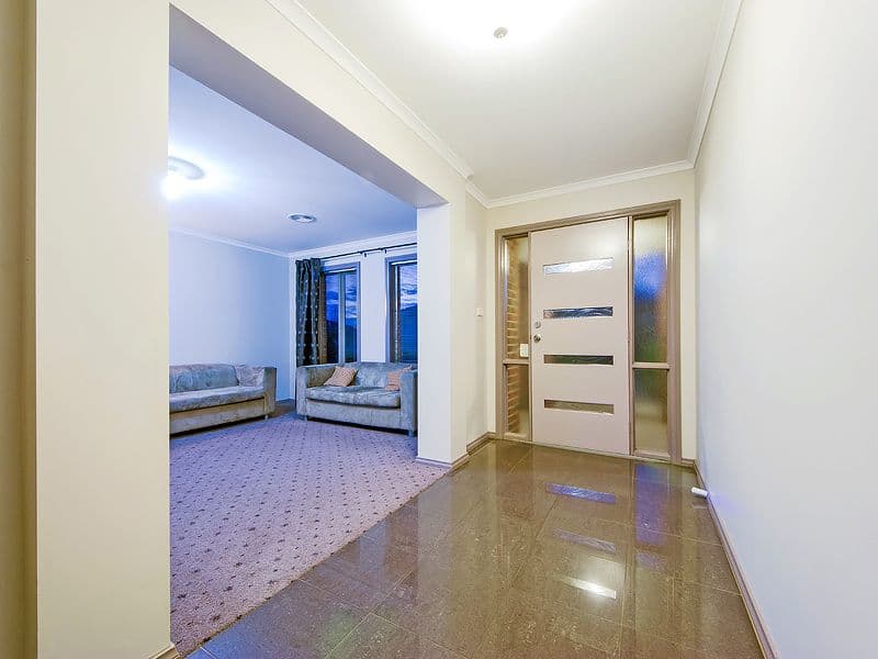8 Ashridge Court, BURNSIDE HEIGHTS VIC 3023, Burnside Heights - Thumbnail 3