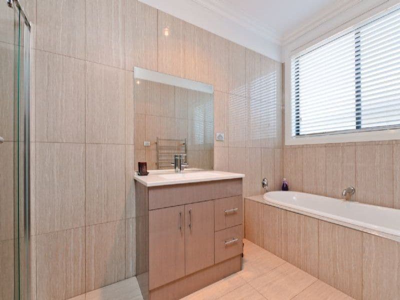 13 Arapiles Avenue, CRAIGIEBURN VIC 3064, Craigieburn - Thumbnail 4