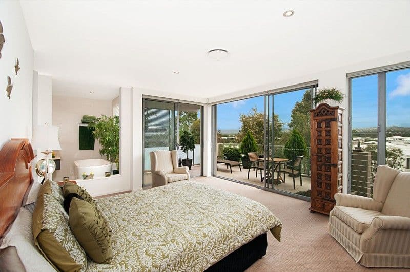 7004a Vista Drive, BENOWA QLD 4217, Benowa - Thumbnail 6
