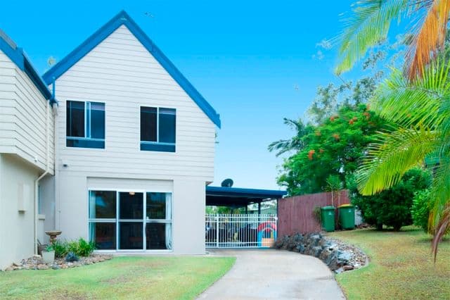 19 Corunna Crescent, ASHMORE QLD 4214, Ashmore - Thumbnail 3