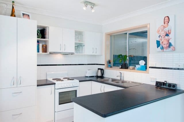 19 Corunna Crescent, ASHMORE QLD 4214, Ashmore - Thumbnail 6