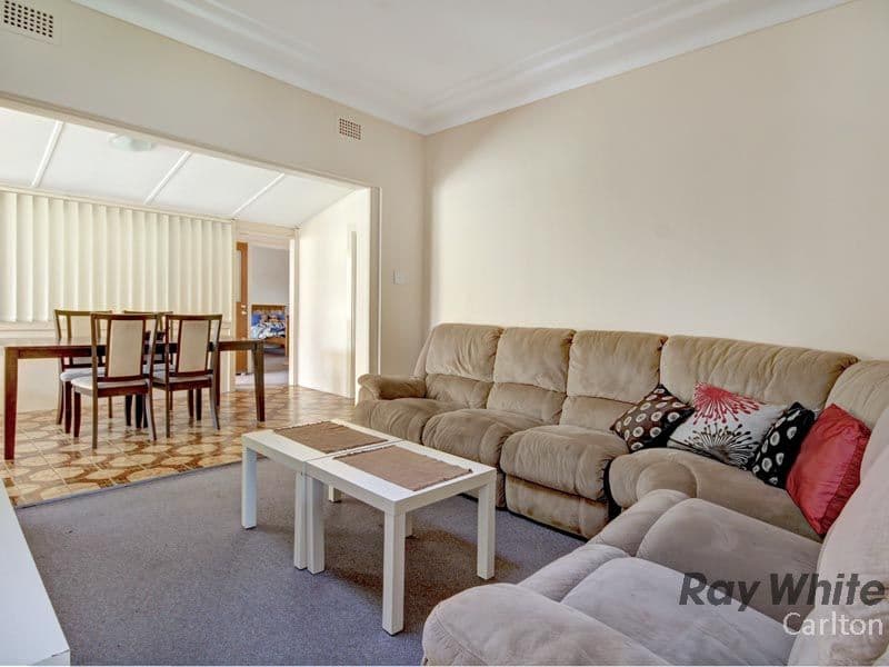 27 Lobb Crescent, BEVERLEY PARK NSW 2217, Beverley Park - Thumbnail 4