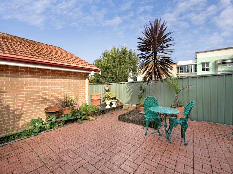 7 Lenna Place, JANNALI NSW 2226, Jannali - Thumbnail 2