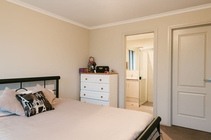 10 Thorpe Close, NOARLUNGA DOWNS SA 5168, Noarlunga Downs - Thumbnail 3