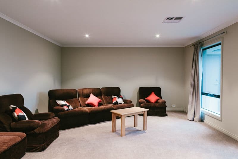 10 Thorpe Close, NOARLUNGA DOWNS SA 5168, Noarlunga Downs - Thumbnail 2