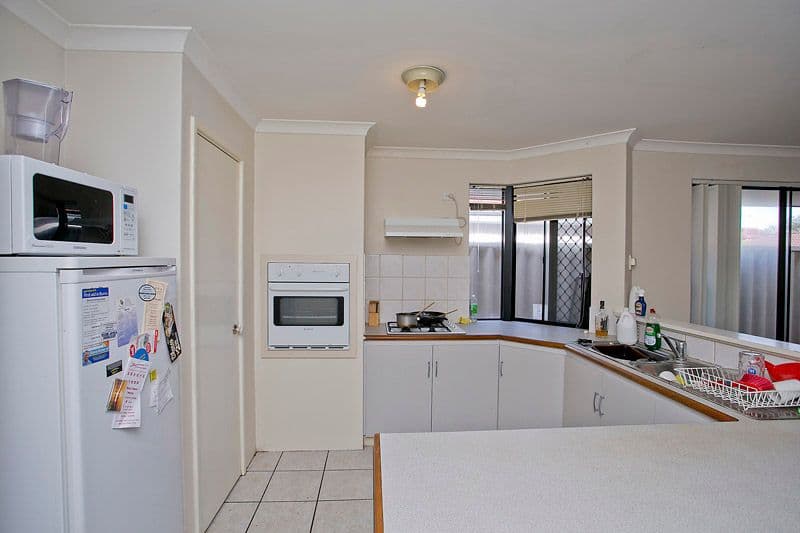 61 Coolgardie Street, ST JAMES WA 6102, St James - Thumbnail 4