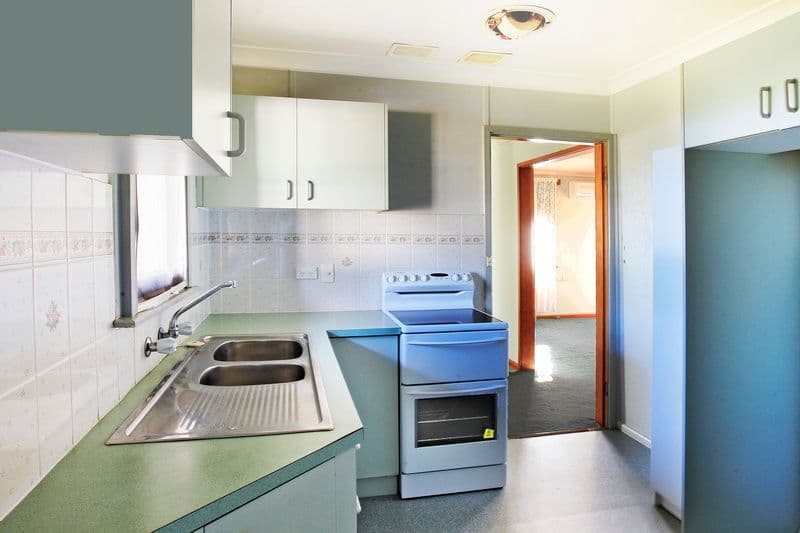 21 Bunderra Drive, NOWRA NSW 2541, Nowra - Thumbnail 2