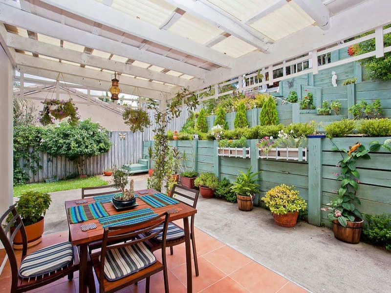28 Beaconsfield Drive, BURLEIGH WATERS QLD 4220, Burleigh Waters - Thumbnail 2