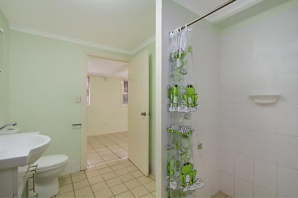 170 Taringa Parade, INDOOROOPILLY QLD 4068, Indooroopilly - Thumbnail 3
