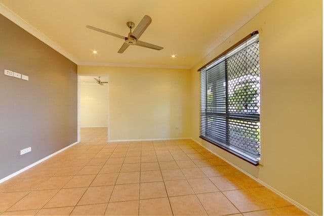 10 Mendi Drive, BUSHLAND BEACH QLD 4818, Bushland Beach - Thumbnail 5