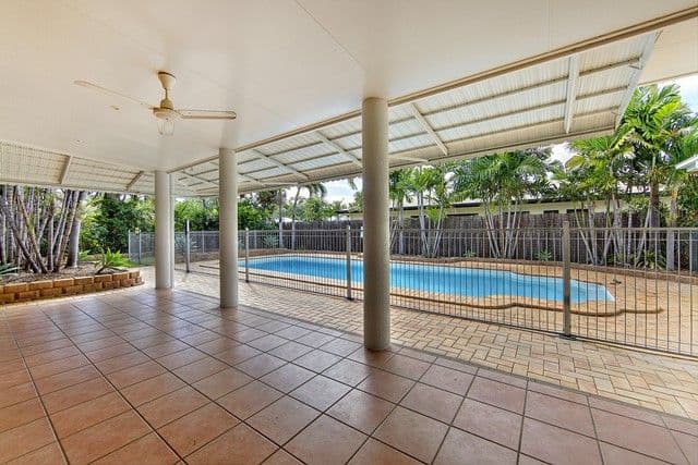 10 Mendi Drive, BUSHLAND BEACH QLD 4818, Bushland Beach - Thumbnail 2
