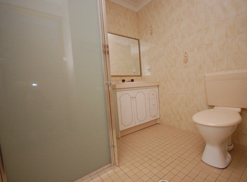 28 Coolah Street, GRIFFITH NSW 2680, Griffith - Thumbnail 5