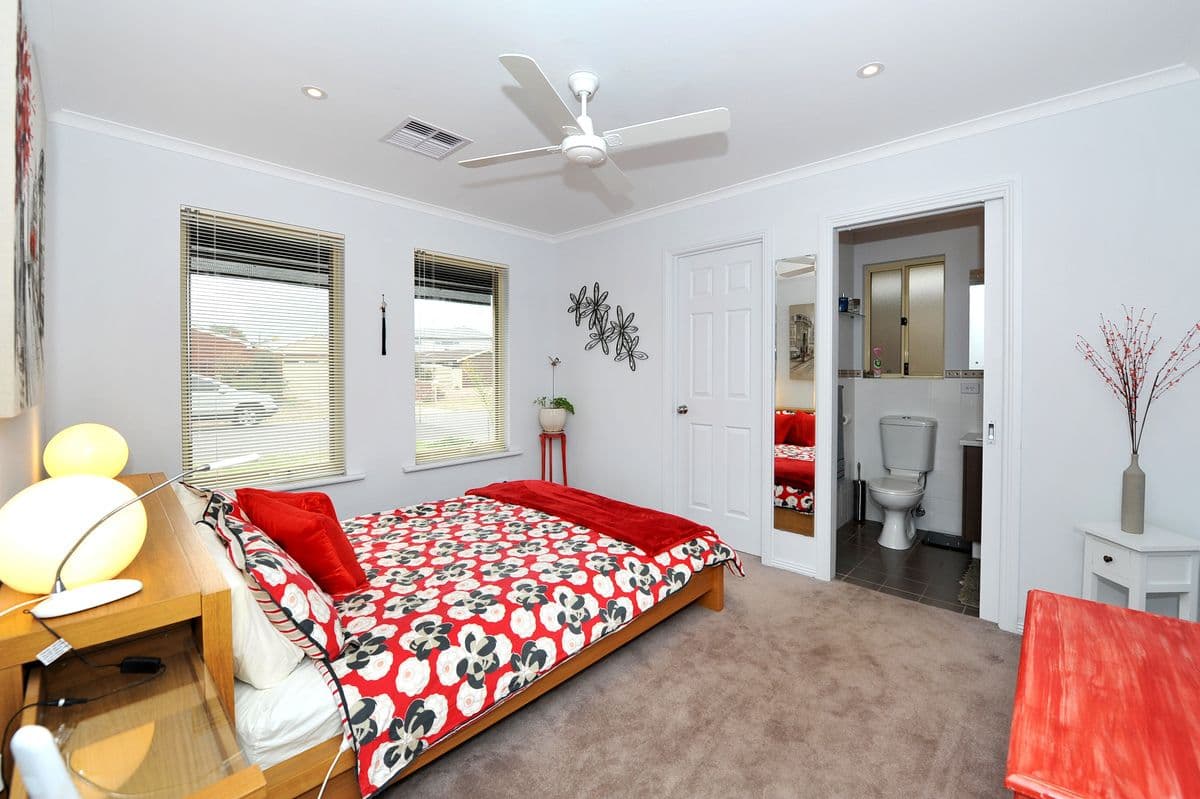 9A Mallacoota Place, WEST LAKES SHORE SA 5020, West Lakes Shore - Thumbnail 4