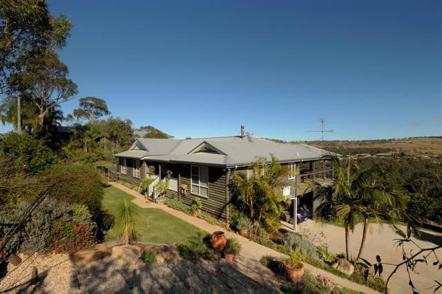 9 Hillview Court, TOP CAMP QLD 4350, Top Camp - Image 1