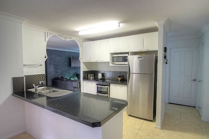 37 Sealy Street, SILKSTONE QLD 4304, Silkstone - Thumbnail 6