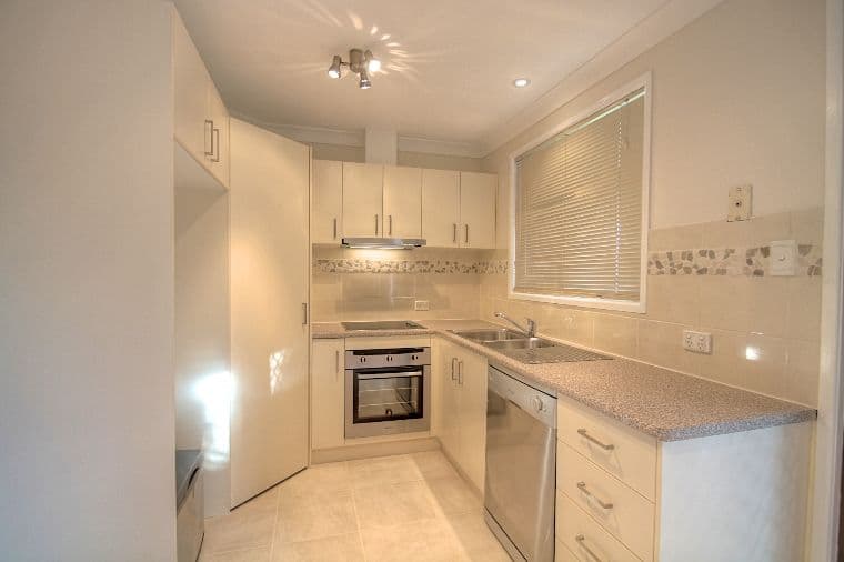 117 Mary Street, BLACKSTONE QLD 4304, Blackstone - Thumbnail 8