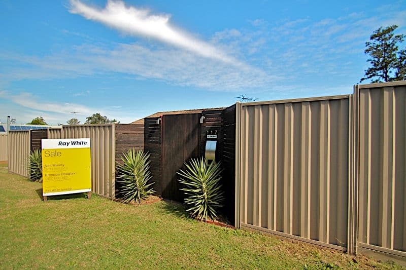 117 Mary Street, BLACKSTONE QLD 4304, Blackstone - Thumbnail 3