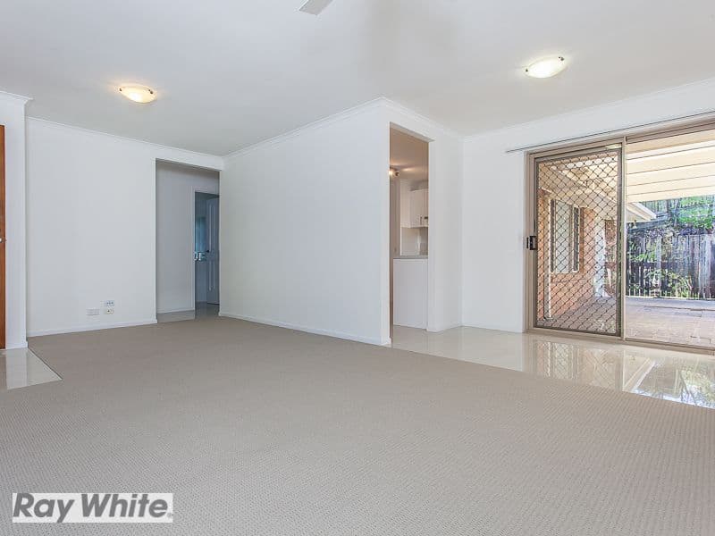 1 Pedder Court, PETRIE QLD 4502, Petrie - Thumbnail 4