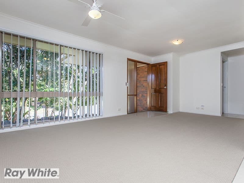 1 Pedder Court, PETRIE QLD 4502, Petrie - Thumbnail 2