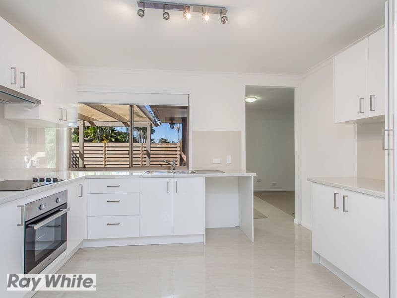 1 Pedder Court, PETRIE QLD 4502, Petrie - Thumbnail 3