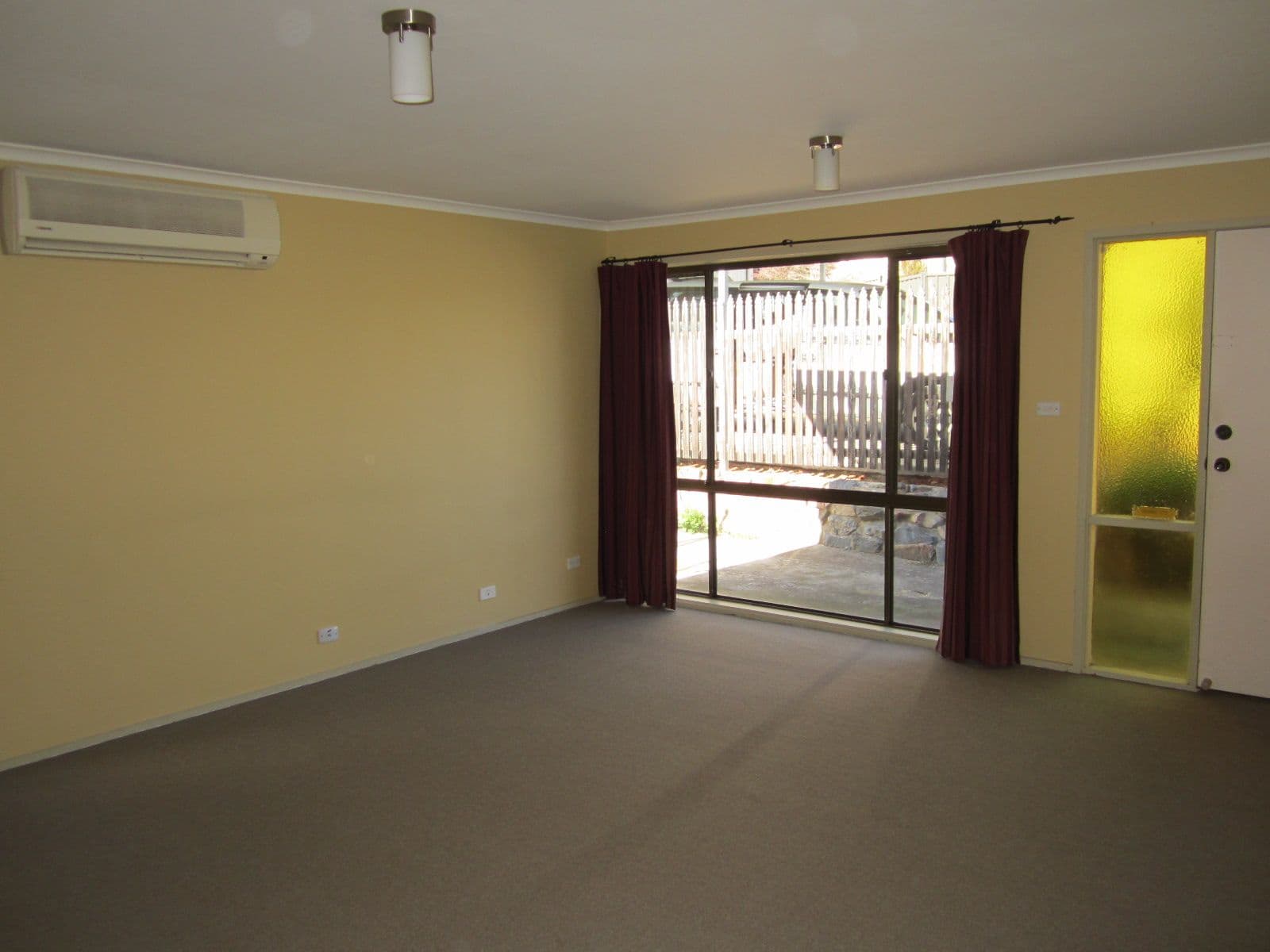 25 Couchman Crescent, CHISHOLM ACT 2905, Chisholm - Thumbnail 2