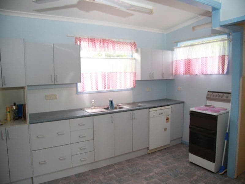 179 Arnaud Street, GRANVILLE QLD 4650, Granville - Thumbnail 5