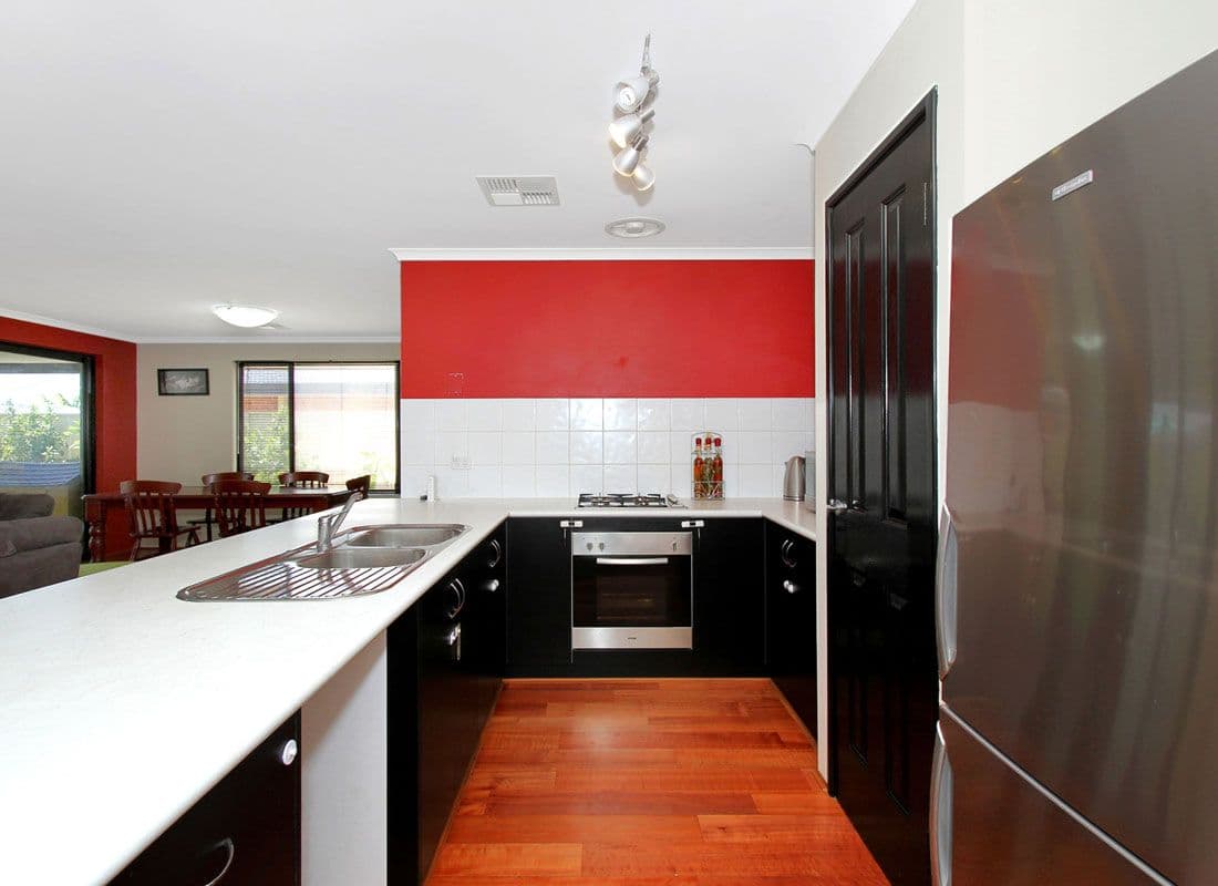 23 Walpole Way, GOSNELLS WA 6110, Gosnells - Thumbnail 2