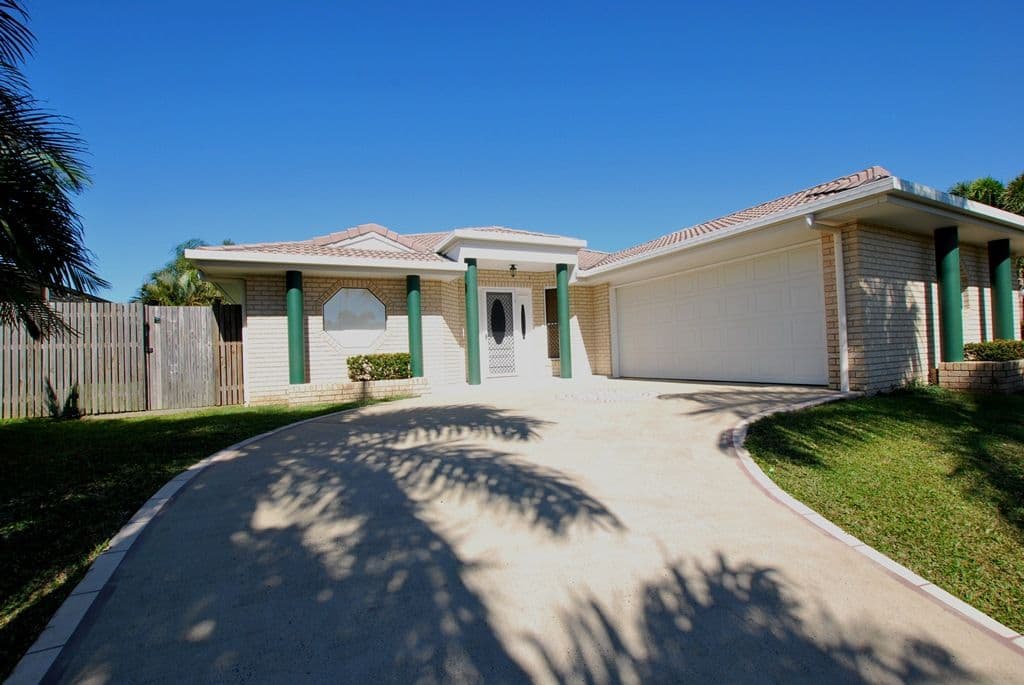 4 McAlary Drive, EIMEO QLD 4740, Eimeo - Thumbnail 2