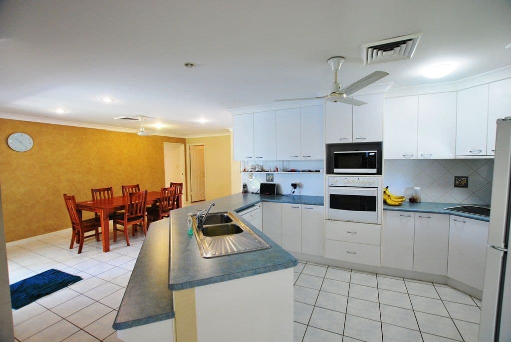 4 McAlary Drive, EIMEO QLD 4740, Eimeo - Thumbnail 3