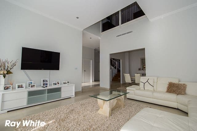 27 Cuthbert Crescent, EDENSOR PARK NSW 2176, Edensor Park - Thumbnail 5