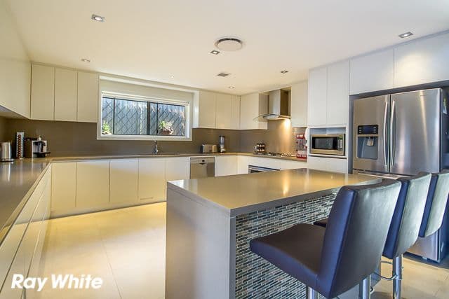 27 Cuthbert Crescent, EDENSOR PARK NSW 2176, Edensor Park - Thumbnail 2