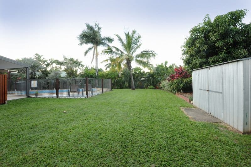 15 Grace Avenue, CANNONVALE QLD 4802, Cannonvale - Thumbnail 4