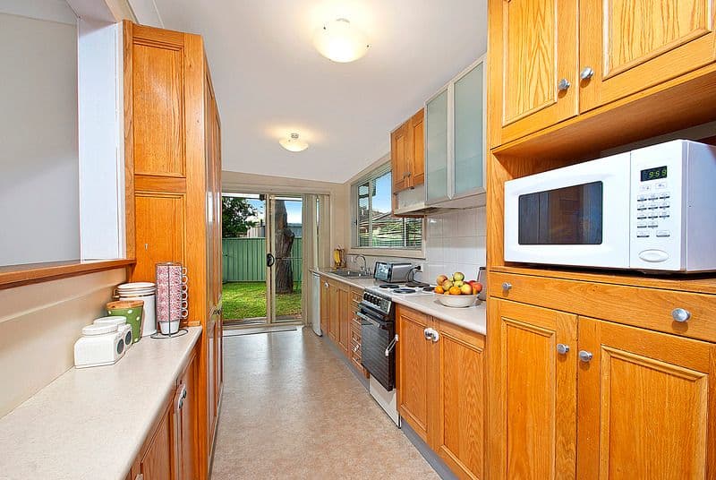 18 Tinakill Avenue, ENGADINE NSW 2233, Engadine - Thumbnail 6