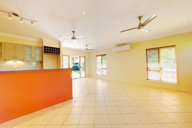 1 Octagonal Crescent, KELSO QLD 4815, Kelso - Thumbnail 4