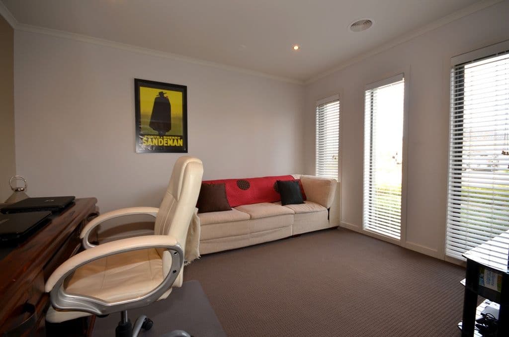 11 Calloway Close, MINERS REST VIC 3352, Miners Rest - Thumbnail 4
