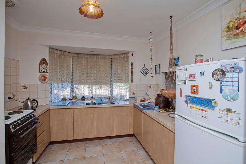 35 Poets Lane, KALAMUNDA WA 6076, Kalamunda - Thumbnail 3