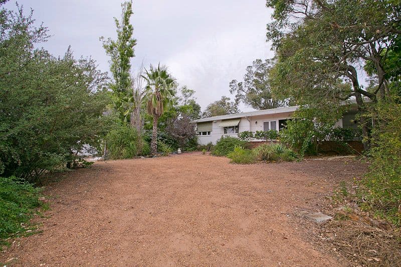12 Snowball Road, KALAMUNDA WA 6076, Kalamunda - Image 1