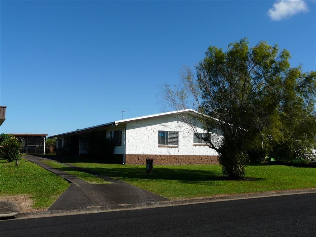 38 Oak Street, GOONDI BEND QLD 4860, Goondi Bend - Image 1