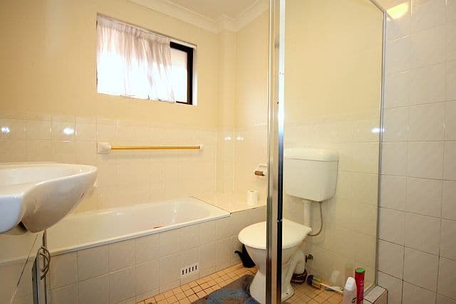 18 Gordon Street, BANKSTOWN NSW 2200, Bankstown - Thumbnail 7