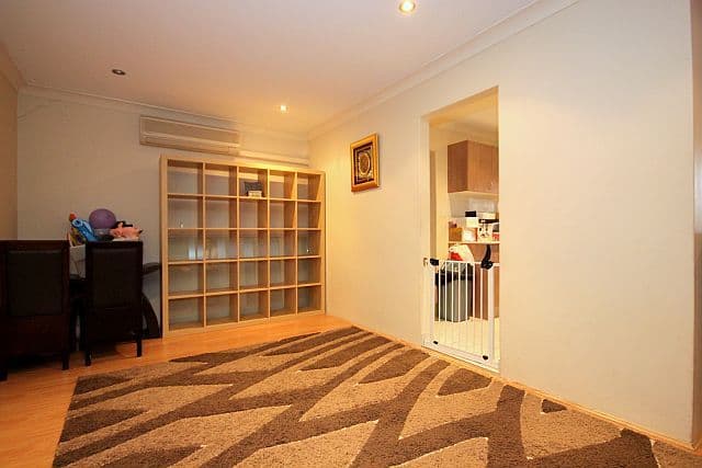 18 Gordon Street, BANKSTOWN NSW 2200, Bankstown - Thumbnail 3