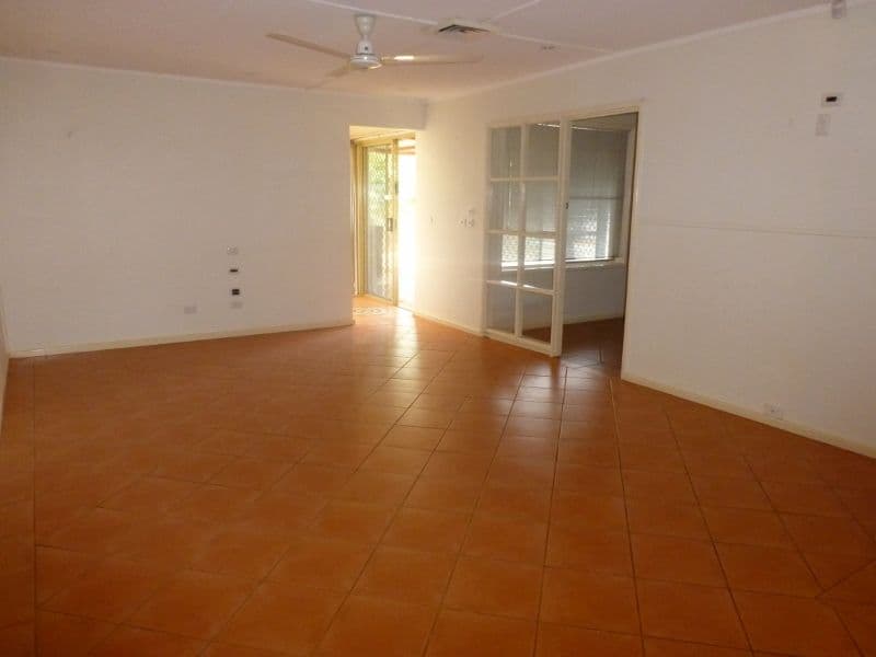 76 Fortescue Crescent, DAMPIER WA 6713, Dampier - Thumbnail 5