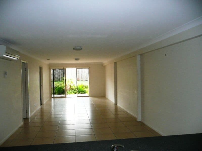 1 Lawley Crescent, Pacific Pines QLD 4211, Pacific Pines - Thumbnail 3
