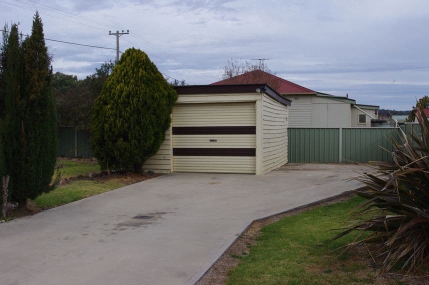 2 Medora Street, INVERELL NSW 2360, Inverell - Thumbnail 3