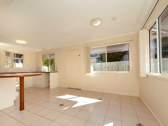 Unit 1 4 Rosewood Drive, CALOUNDRA WEST QLD 4551, Caloundra West - Thumbnail 5