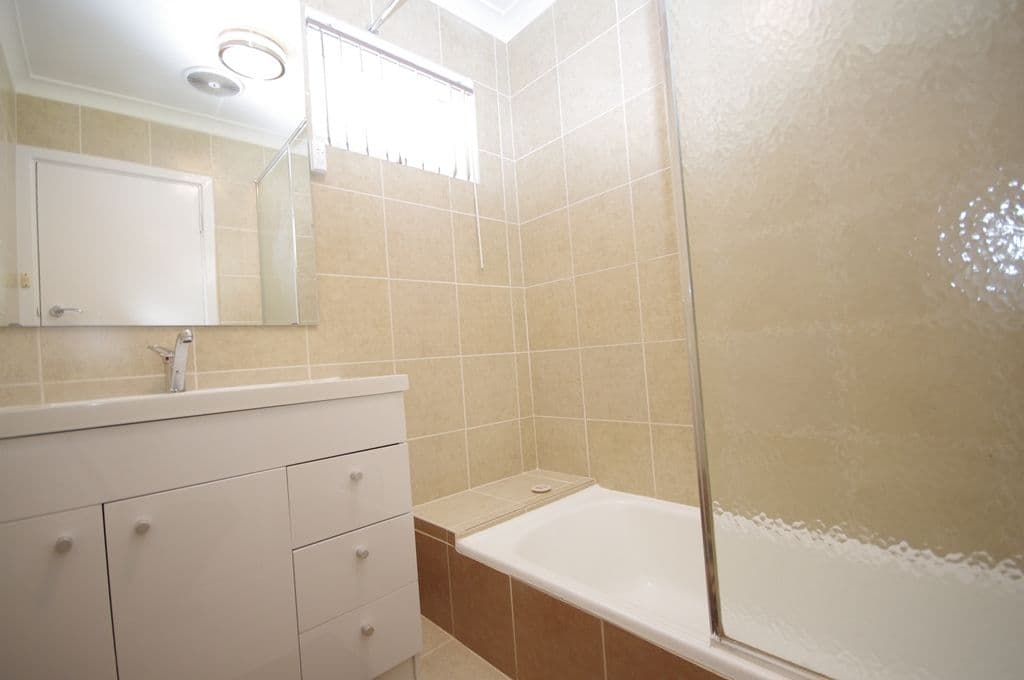 33 Colne Way, GIRRAWHEEN WA 6064, Girrawheen - Thumbnail 7