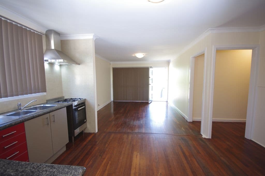 33 Colne Way, GIRRAWHEEN WA 6064, Girrawheen - Thumbnail 6