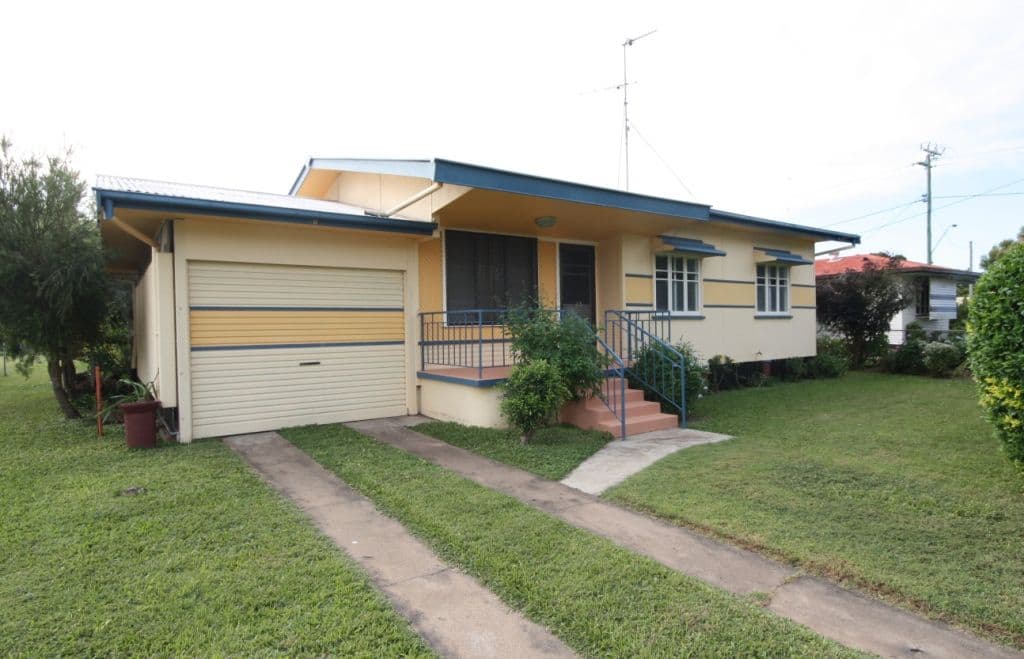 88 Tenth Street, HOME HILL QLD 4806, Home Hill - Image 1