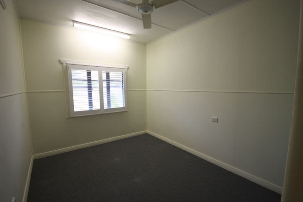 88 Tenth Street, HOME HILL QLD 4806, Home Hill - Thumbnail 6